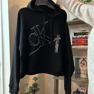 Calvin Klein medium size black I’m color